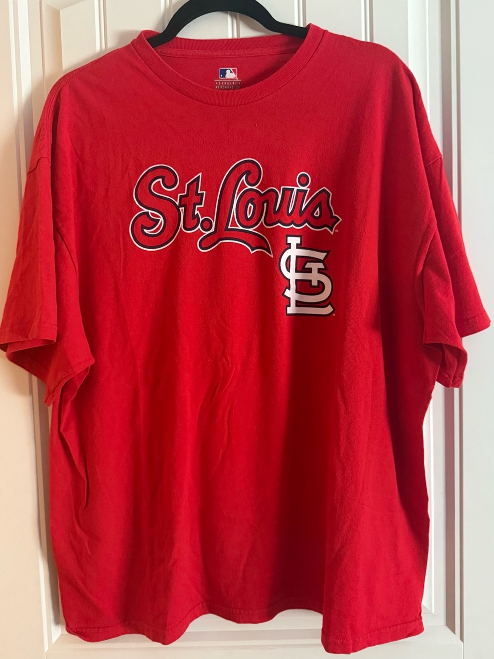 Genuine Merchandise Red MLB Logo Crewneck Tee